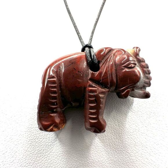 red jasper carved elephant pendant necklace - Picture 2 of 6